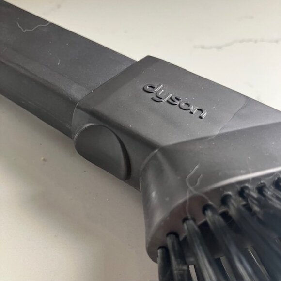 Share Dyson Crevice Brush Attachment DC40 DC25 DC41 DC65 DC33 Ball Animal Genuin - Picture 4 of 9